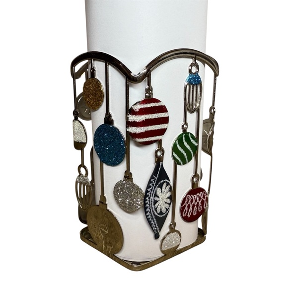 Bath & Body Works SOAP Sleeve Holder
CHRISTMS ORNAMENT SOAP HOLDER
Holder - Picture 6 of 16